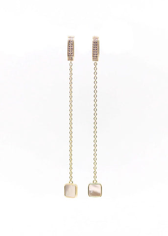 Boucles d'oreilles chaîne Séraphine pendantes plaqué or et nacre