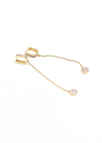Boucles d'oreilles chaîne Séraphine pendantes plaqué or et nacre
