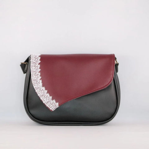 Rabat alter-cuir de raisin bordeaux avec dentelle