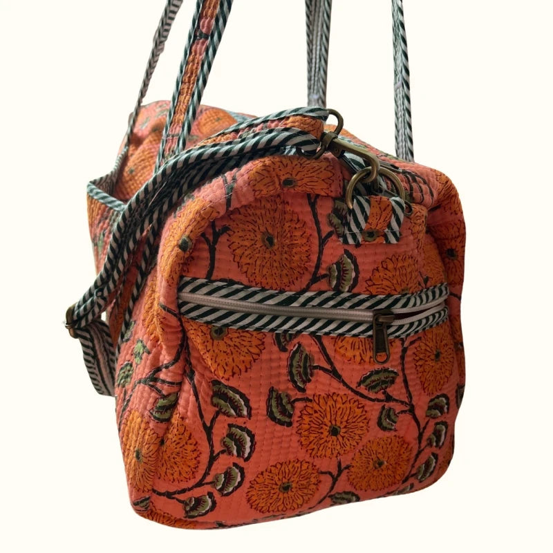 Sac de voyage "Sunny Squishy Flowers"