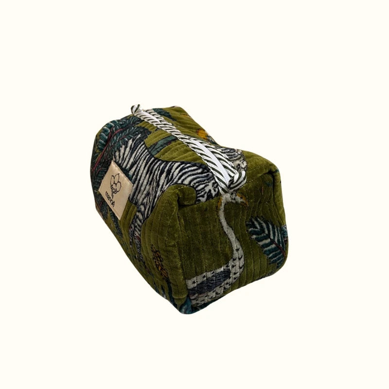Trousse de toilette en velours matelassé – "Green safari"