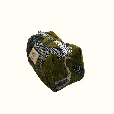 Trousse de toilette en velours matelassé – "Green safari"
