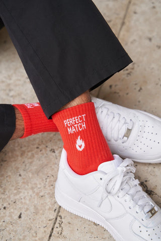 CHAUSSETTES UNISEXES ROUGES "PERFECT MATCH"
