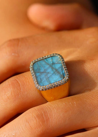 Chevalière femme Séraphine Labradorite plaqué or