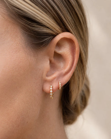 Boucle d’oreille Hope – Mini créole Plaqué Or ou Argent 925