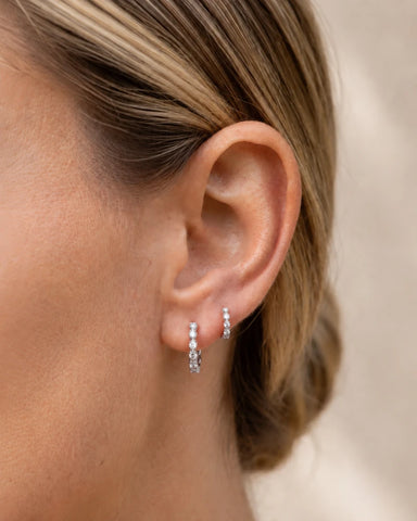 Boucle d’oreille Hope – Mini créole Plaqué Or ou Argent 925