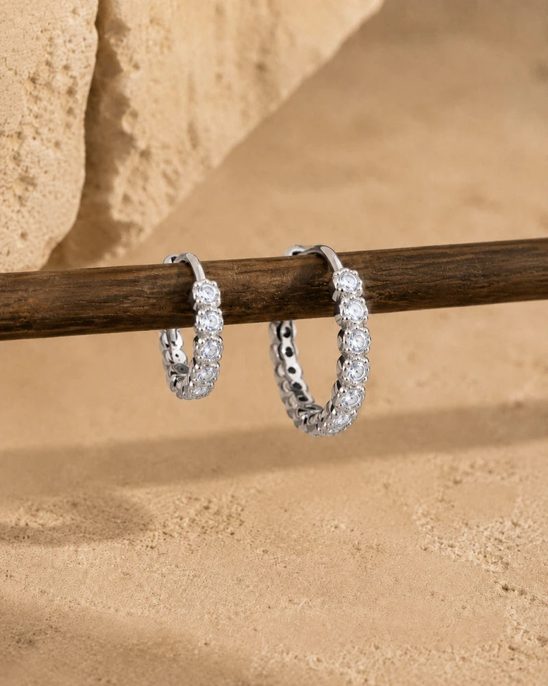 Boucle d’oreille Hope – Mini créole Plaqué Or ou Argent 925