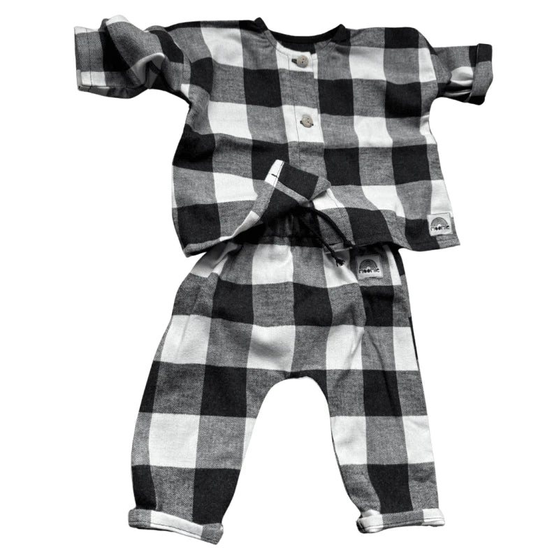 Blouse / Veste bébé en coton – Carreaux noir et blanc Made in France