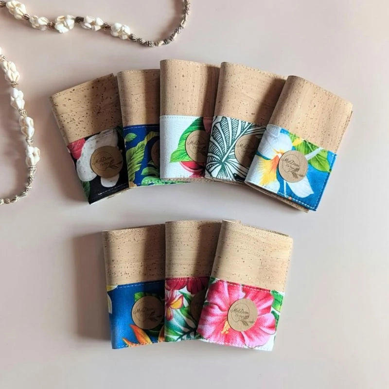 Porte-cartes en liège : accessoire polynésien