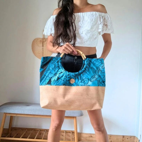 Sac Mahana en liège et anse en bambou : bleu lagon et noir