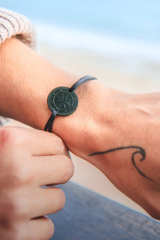 Le bracelet 100% filet de pêche recyclé - Black Edition
