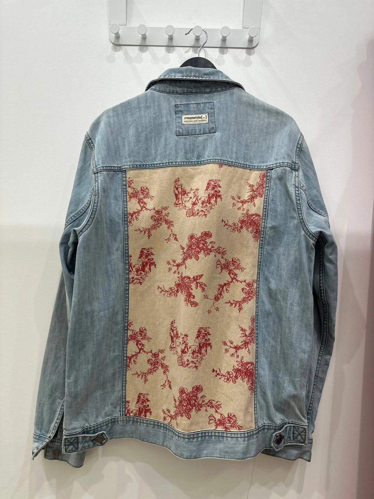 Veste en jean upcyclée