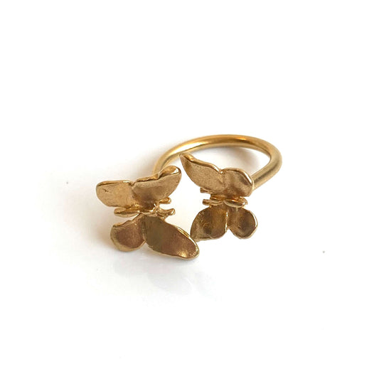 Bague anneau en or avec deux papillons