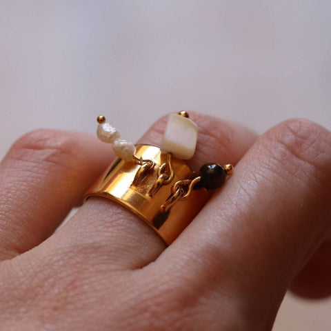 Bague réglable en perles de culture et coquillage "Thoé"