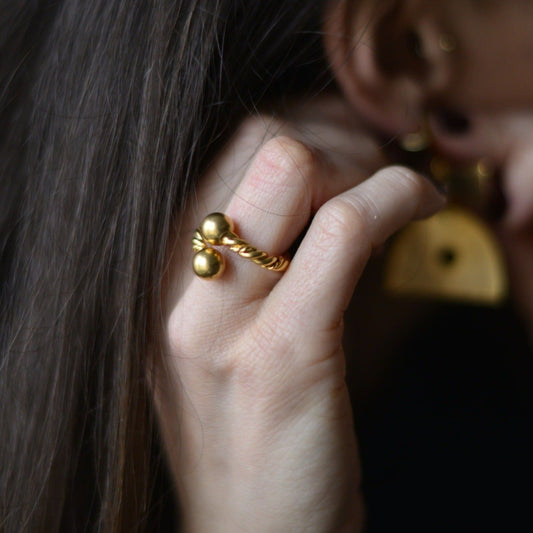 bague dorée tresse nounzein