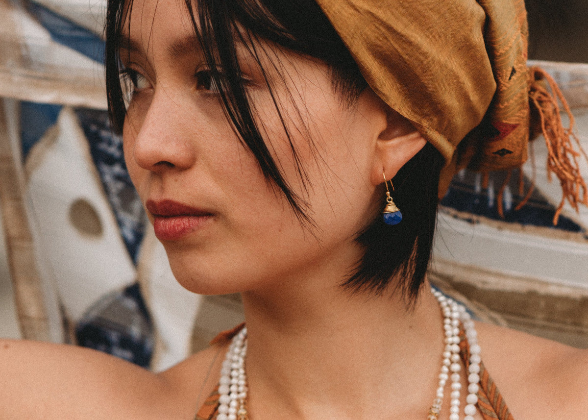 boucles d'oreilles fait main bijoux éthiques avec pierre Lapis Lazuli Isis meanwhile boutique