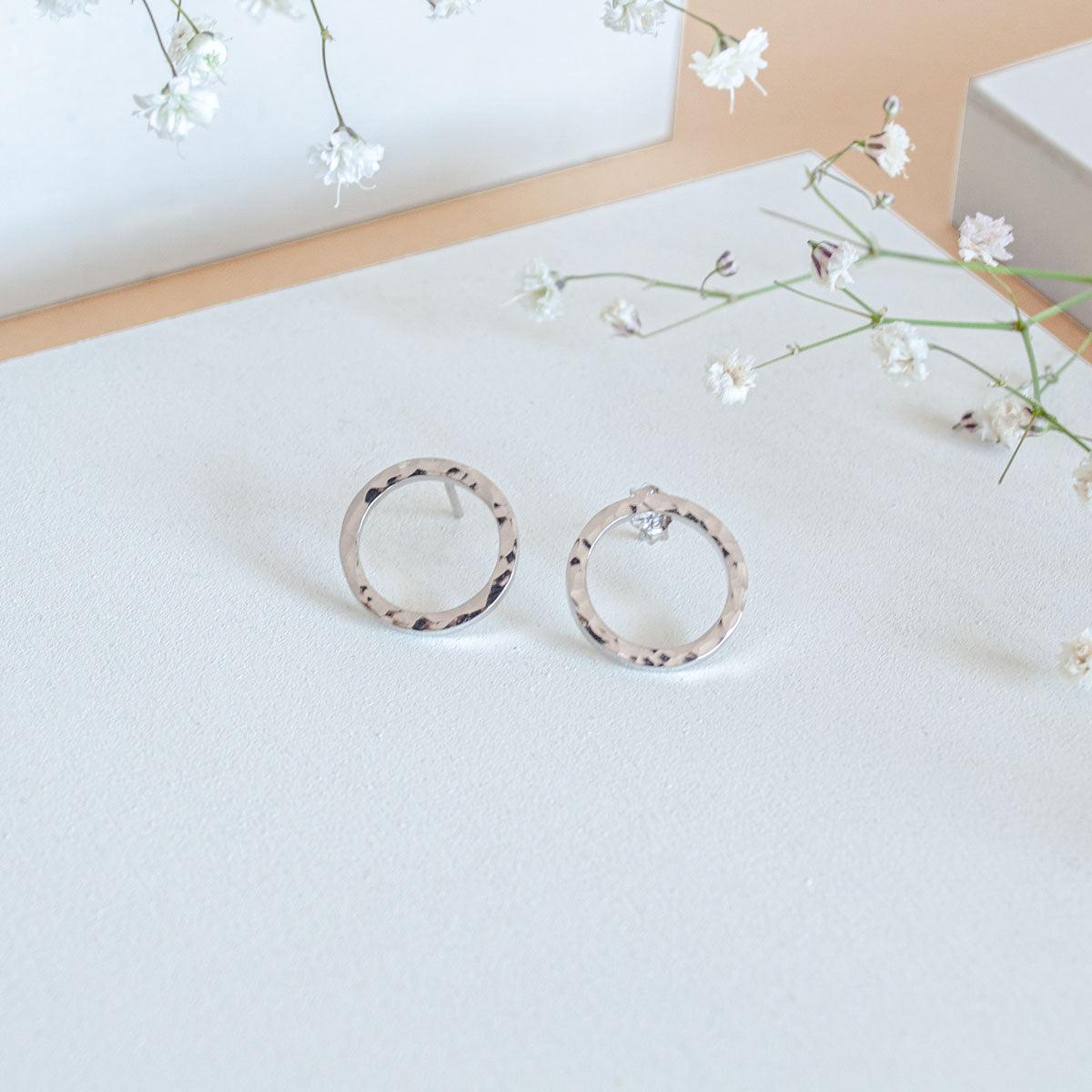 Boucles d'oreilles minimalistes en argent recyclé