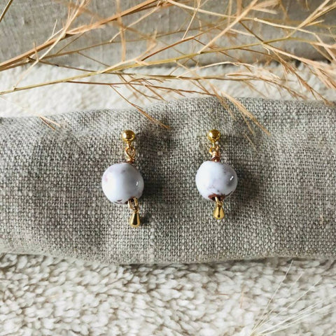 Boucles d'oreilles perle en céramique et goutte - Meanwhile Boutique