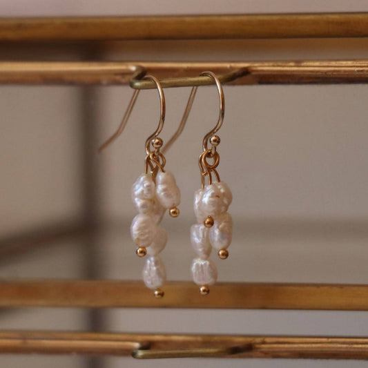 Boucles d'oreilles perles de culture upcyclées et or "Calypso"