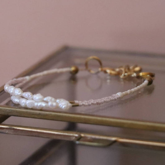 Bracelet en perles de culture upcyclées et perles rose "Eioné" - Meanwhile Boutique