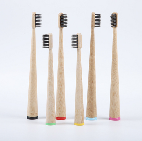 Brosse à dents avec pied intégré coloré en bambou naturel