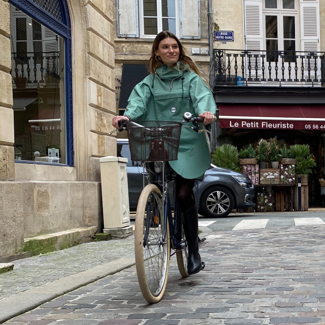 Cape de pluie pour vélo et cycliste unisexe / mixte 100% recyclé de marque française sur meanwhile boutique