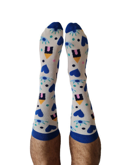Chaussettes colorés par paire ou à l'unique marque français avec design en collaboration avec des artistes par Quanailles sur meanwhile boutique