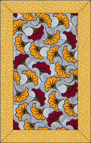 Couverture jaune éco-responsable en tissu wax avec motifs fleurs d'hibiscus