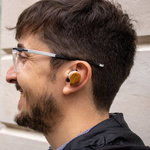 Écouteurs bluetooth sans fil en bambou et bio-plastique
