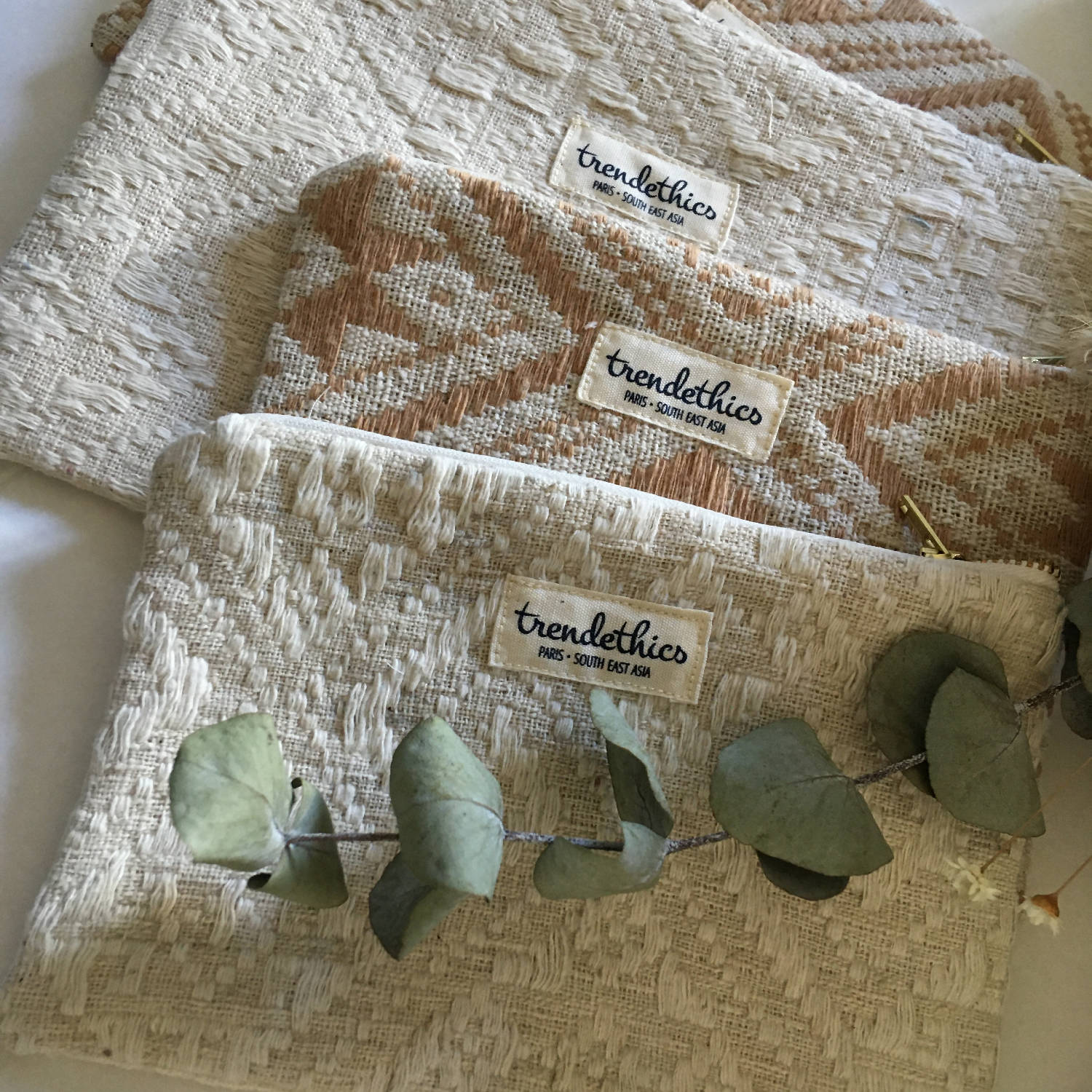 Pochette Dokmai caramel et blanche I 2 tailles artisanat vietnamien