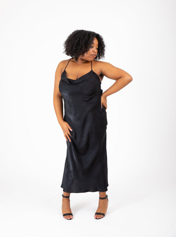 Robe en satin de soie écoresponsable