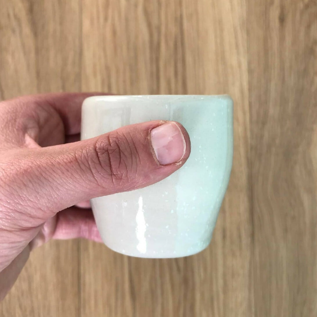 Tasse à expresso en grès