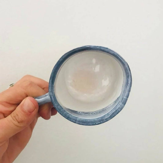 Tasse en grès vert d'eau fait main
